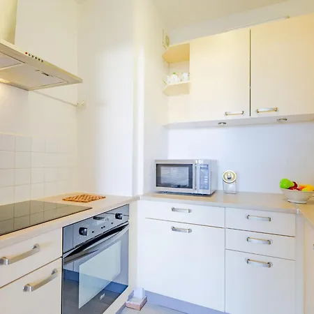 Апартаменты Les Louvans-1 By Interhome Сен-Глф