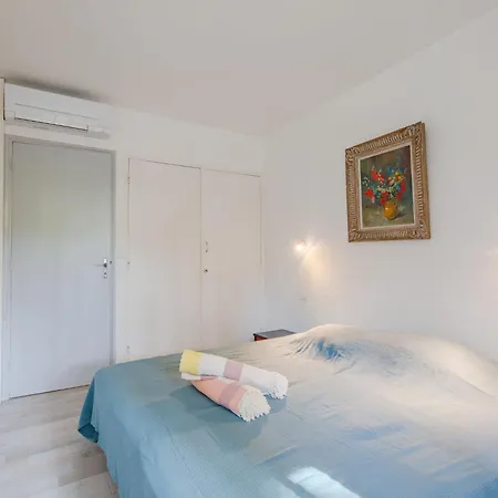 Les Louvans-1 By Interhome Апартаменты *