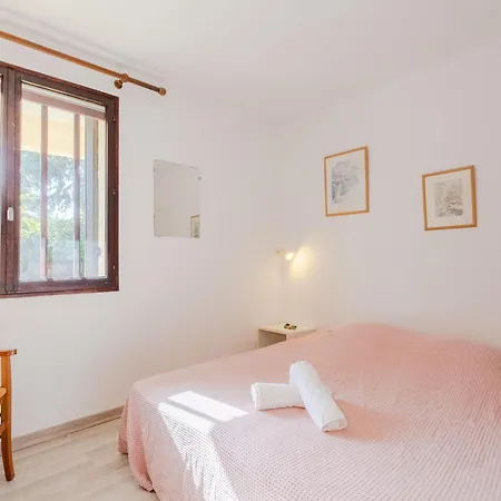 Les Louvans-1 By Interhome Апартаменты *