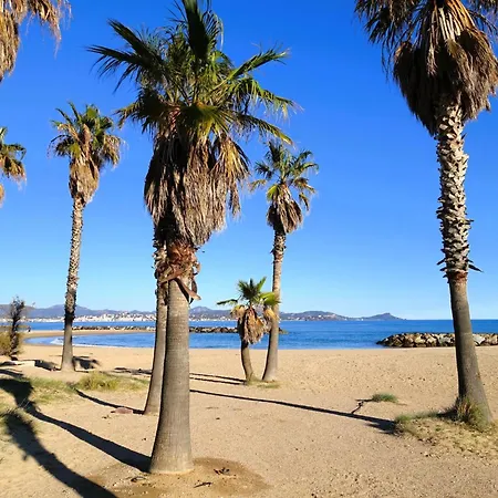 Апартаменты Les Louvans-1 By Interhome *