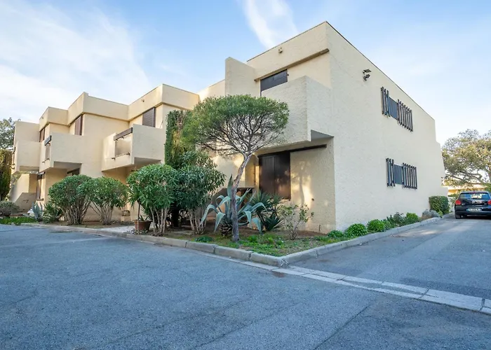 Apartmán Les Louvans-1 By Interhome Saint Aygulf